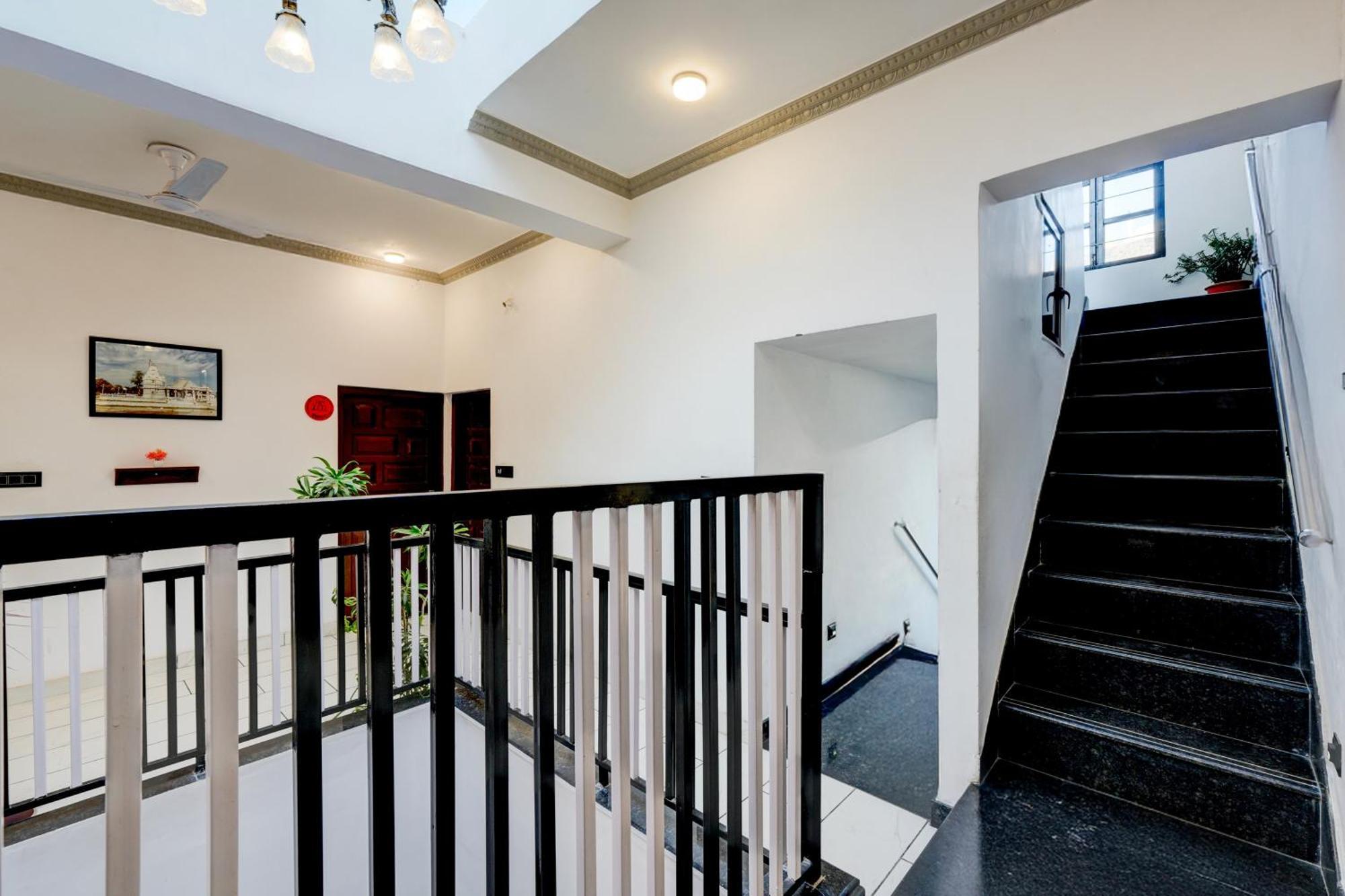 Hotel O Lake N Hill View أُودايبور المظهر الخارجي الصورة